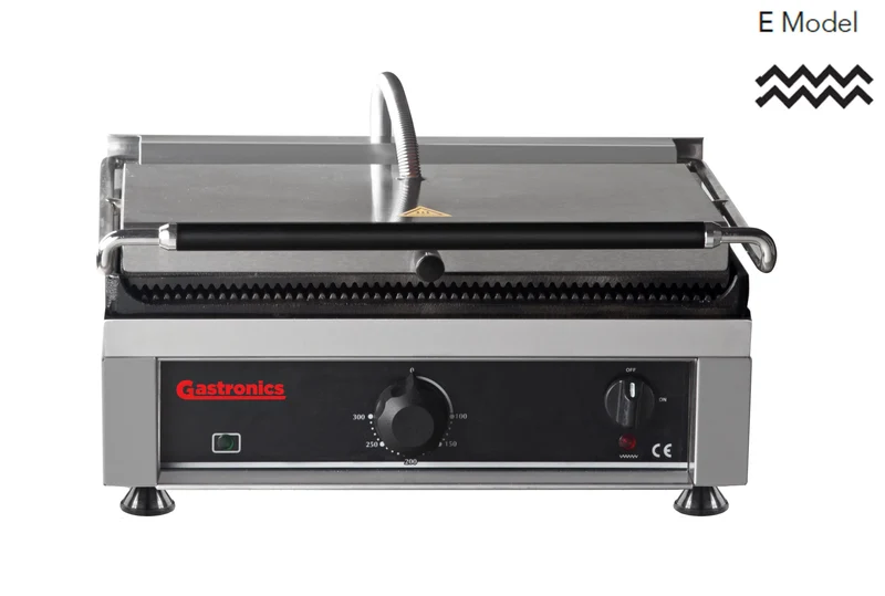 Gastronics KG2745E Kontaktgrill – Profi Grill Toaster mit oberer und unterer gerillter Grillplatte