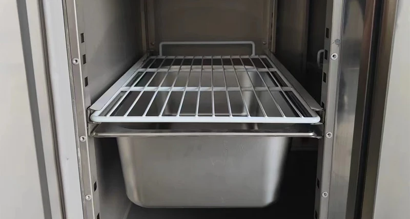 Schiene E-Form (Paar) für 700 Serie Kühltisch